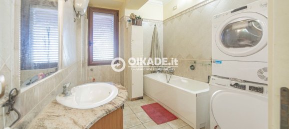 4 Schlafzimmer Wohnung in Capoterra, Italy, Nr. 352611 19