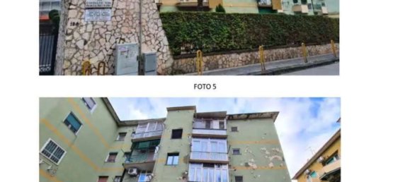 3-salle Appartement à Naples, Italy No. 14200 8