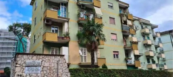 3-salle Appartement à Naples, Italy No. 14200 19