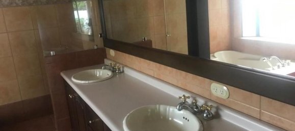 4 bedrooms House in Santa Ana, Costa Rica No. 591 5