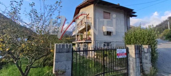 5 rooms Apartment in Perosa Argentina, Italy No. 27048 3