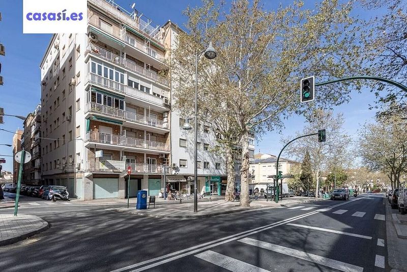 Gewerbliche Immobilie in Granada, Spain 142m², Nr. 220745