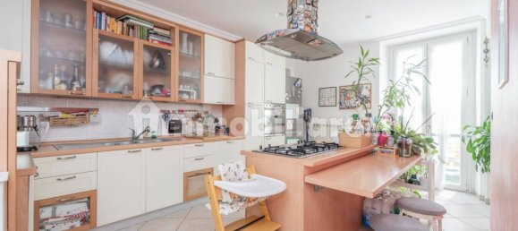 2 bedrooms Apartment in Turin, Italy No. 299370 14