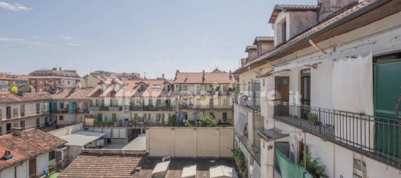 2 bedrooms Apartment in Turin, Italy No. 299370 37