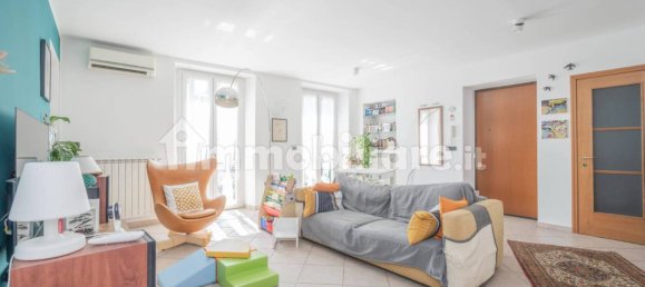 2 bedrooms Apartment in Turin, Italy No. 299370 6