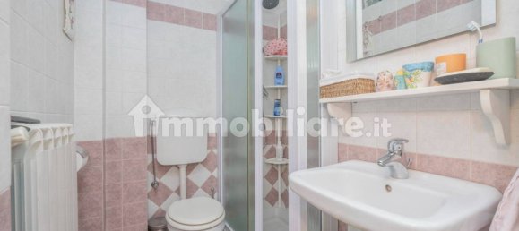 2 bedrooms Apartment in Turin, Italy No. 299370 12