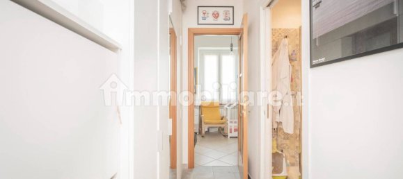 2 bedrooms Apartment in Turin, Italy No. 299370 24