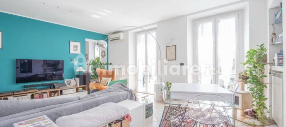 2 bedrooms Apartment in Turin, Italy No. 299370 5