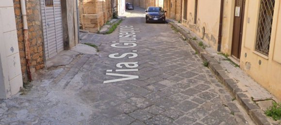 2 غرف نوم شقة في Pietraperzia, Italy رقم 354790 9