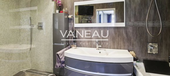 1 bedroom Apartment in Paris, France No. 165889 10