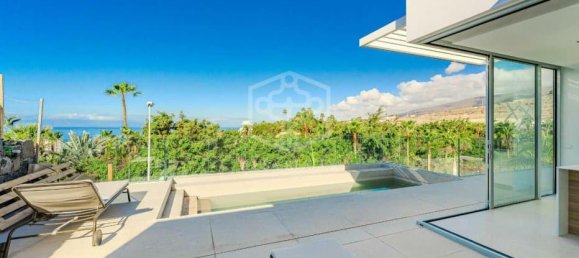 Вилла с 6 спальнями в Адехе, Испания № 16366 9