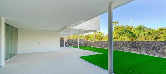 Вилла с 6 спальнями в Адехе, Испания № 16366 25