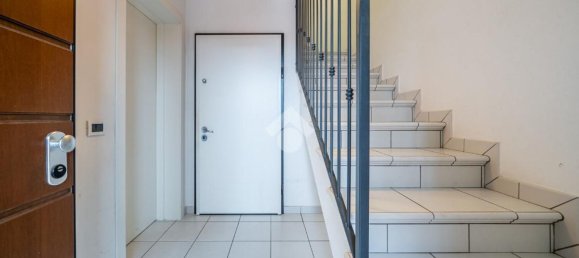 6 bedrooms Apartment in Quattro Castella, Italy No. 330212 24