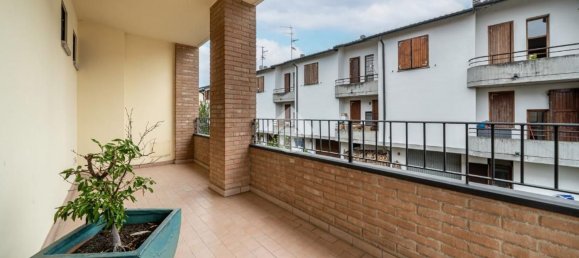 6 bedrooms Apartment in Quattro Castella, Italy No. 330212 9