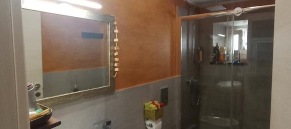 6غرفة شقة في Genoa, Italy رقم 28093 17