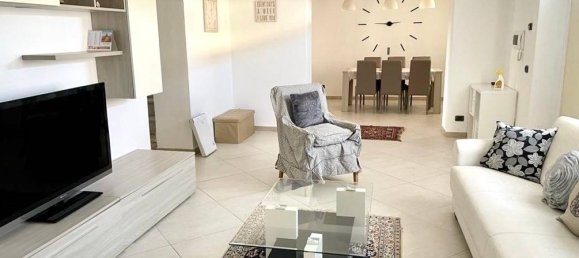 3 bedrooms Villa in Montignoso, Italy No. 216508 2