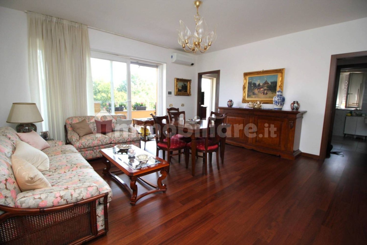 Квартира с 2 спальнями в Леньяно, Италия № 84490