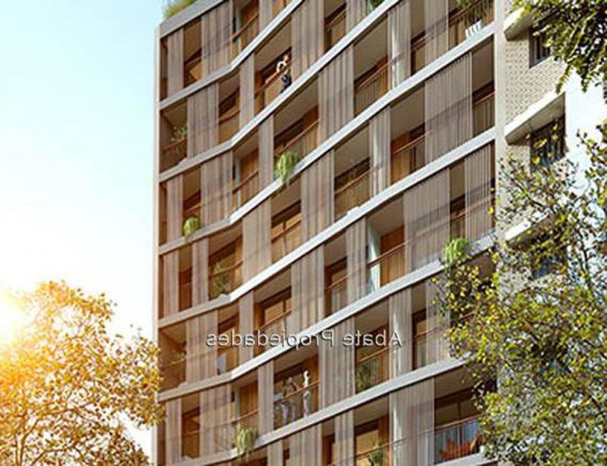 Apartamento de 2 dormitorios en Montevideo, Uruguay No. 733