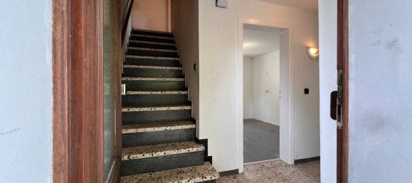 6-salle Maison à Aachen, Germany No. 107871 2