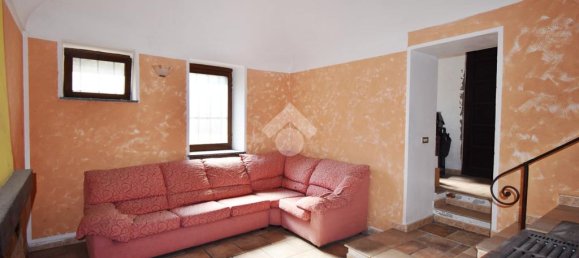 3 Schlafzimmer Haus in Azeglio, Italy, Nr. 178234 2