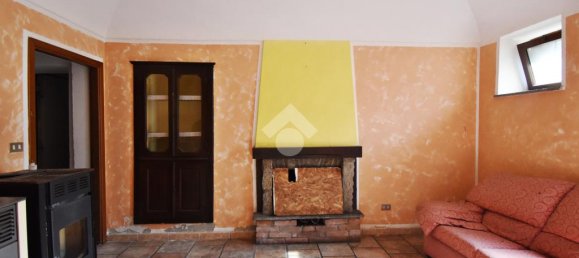 3 Schlafzimmer Haus in Azeglio, Italy, Nr. 178234 4