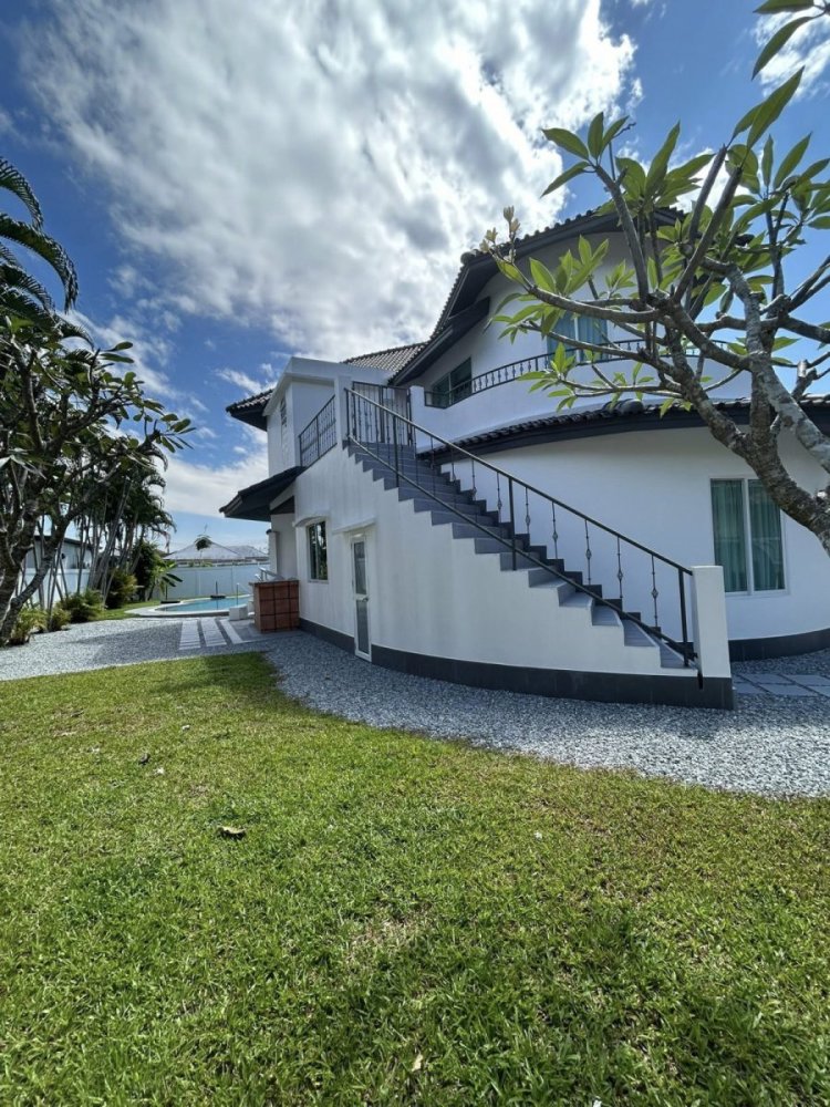 4 bedrooms House for rent in Pattaya, Chonburi, Eastern Thailand, Thailand № 70034