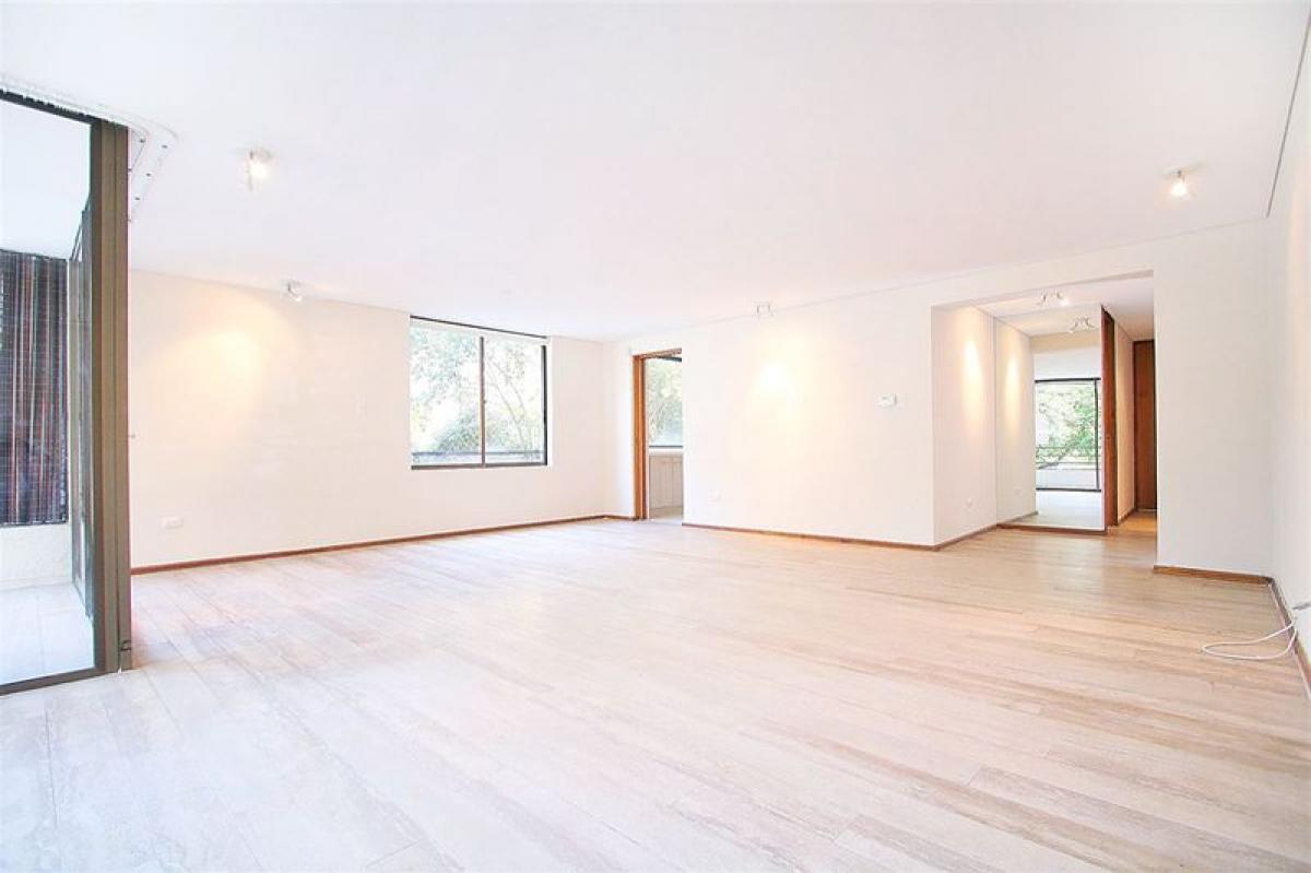 3 bedrooms Apartment in Santiago, Chile No. 4642