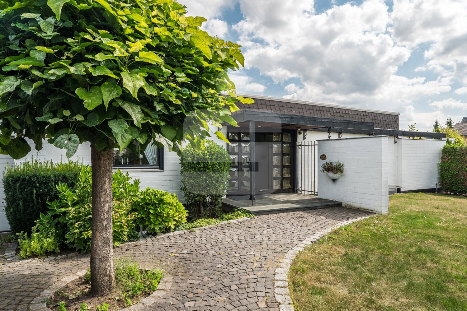 Bungalow de 3 dormitorios en Rhein-Erft, Germany No. 311560