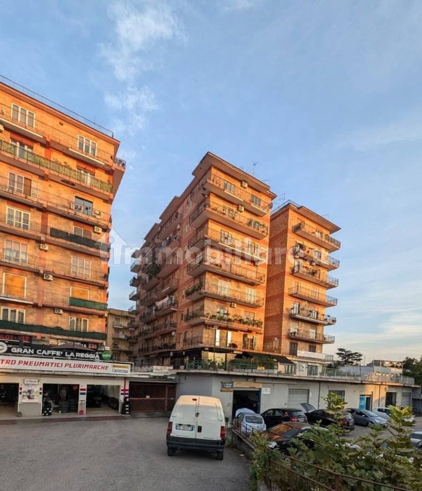 40m² Garage in San Nicola la Strada, Italy No. 255515