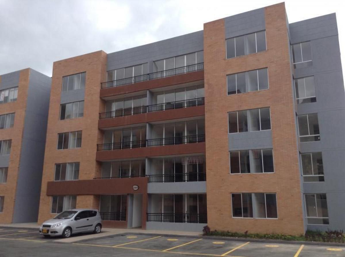 3 bedrooms House in Cundinamarca, Colombia No. 7940