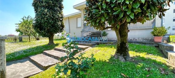 4 chambres Villa à Novi di Modena, Italy No. 59991 2