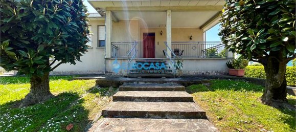 4 chambres Villa à Novi di Modena, Italy No. 59991 3