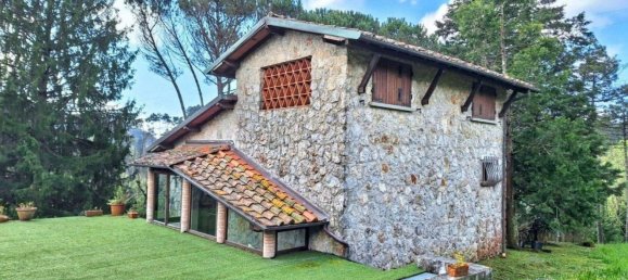 5 rooms Villa in Camaiore, Italy No. 261577 2