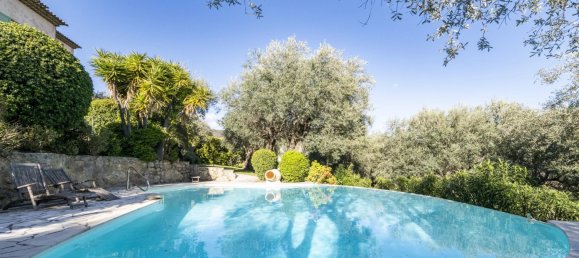 Вилла с 5 спальнями в Грас, Франция № 32 4