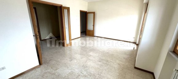 3 bedrooms Apartment in Nuoro, Italy No. 264966 5