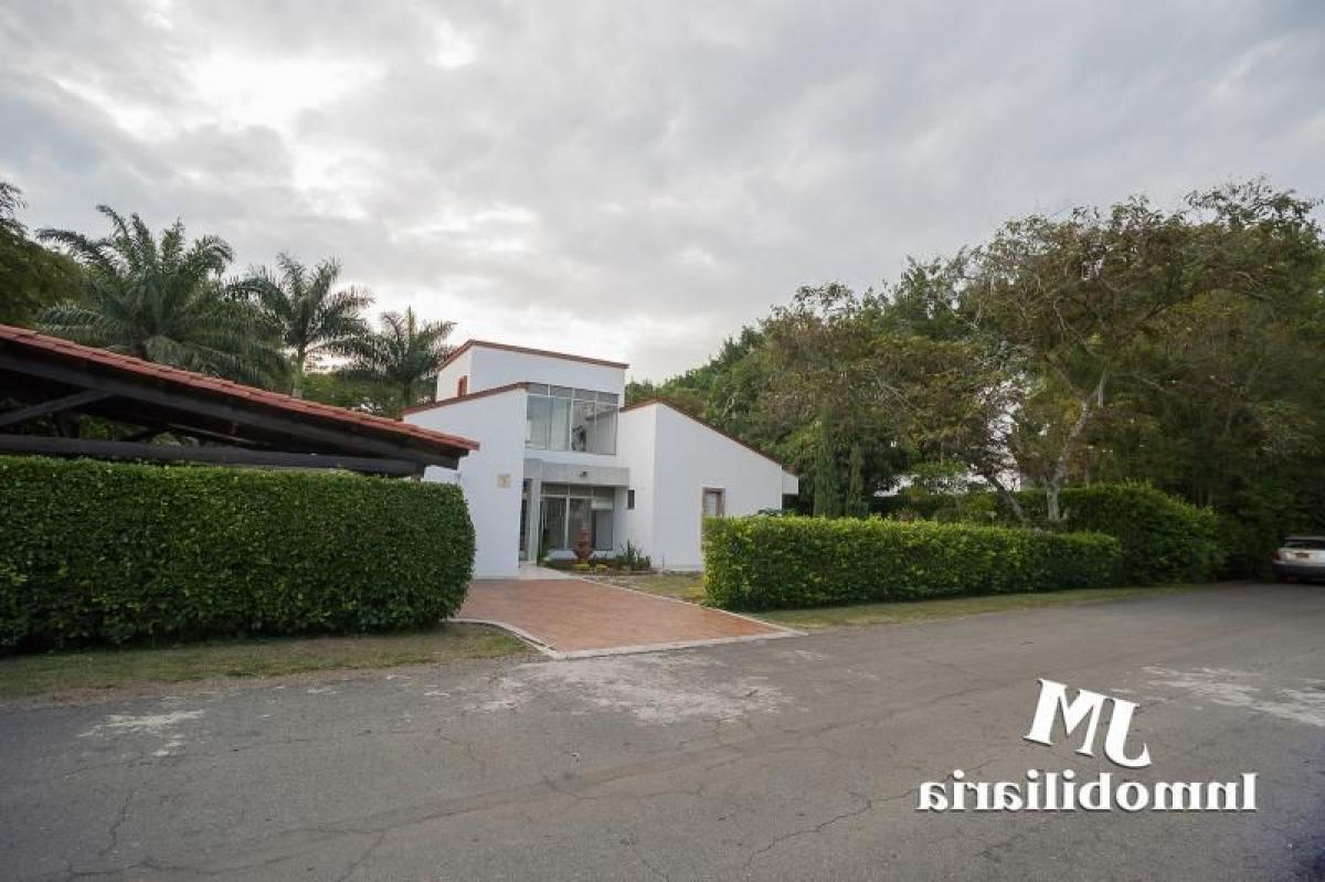 4 bedrooms House in Valle del Cauca, Colombia No. 2911