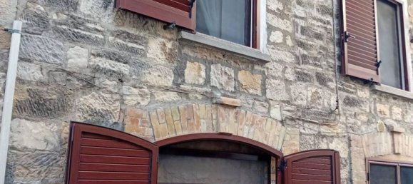 Дом с 6 комнатами в Лезина, Италия № 103829 19