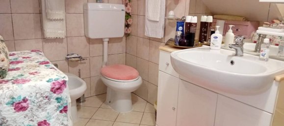 Дом с 6 комнатами в Лезина, Италия № 103829 9