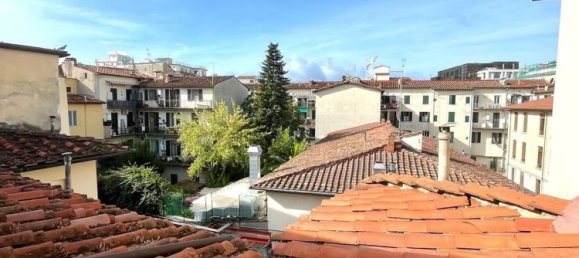 2 Schlafzimmer Wohnung in Florence, Italy, Nr. 337015 18