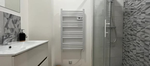 5 bedrooms Building in Valenciennes, France No. 94630 8