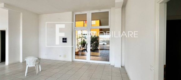 Imóvel comercial de 3 divisões em Jesolo, Italy N.º 91424 5