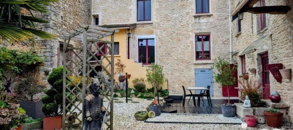 3 bedrooms House in Villiers-le-Bois, France No. 256122 18