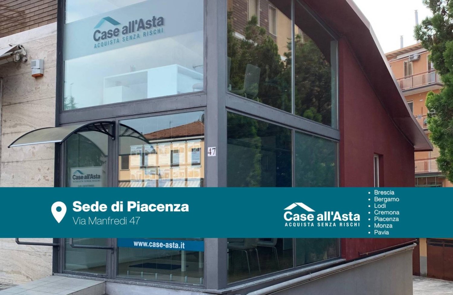 1 room Commercial property in Reggio Emilia, Italy No. 99650