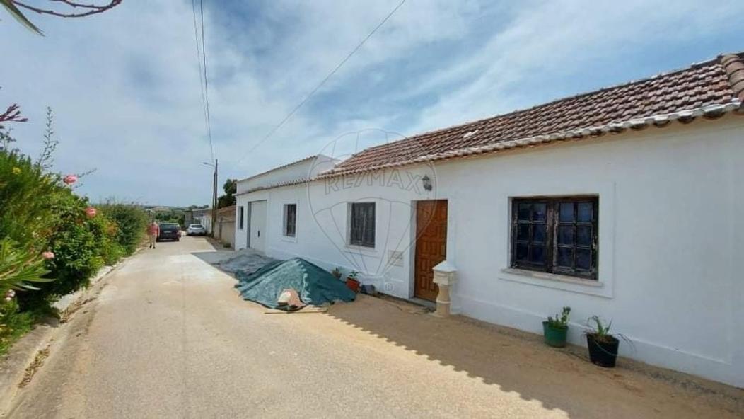 2 bedrooms House in Alenquer, Portugal No. 207521