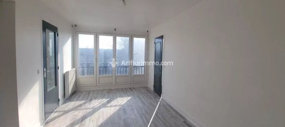 Apartamento de 1 dormitorio en Villiers-le-Bel, France No. 146630 2