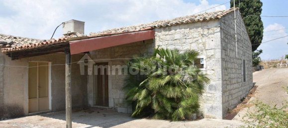 Дом с 3 спальнями в Модика, Италия № 357080 9