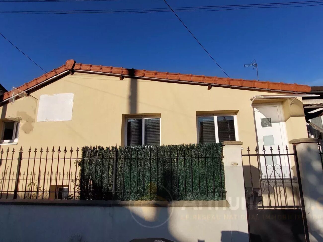 2 bedrooms House in Livry-Gargan, France No. 186260