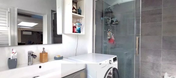 2 bedrooms House in Livry-Gargan, France No. 186260 9