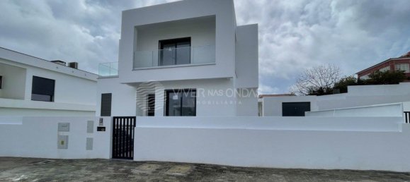 4 Schlafzimmer Haus in Corroios, Portugal, Nr. 123679 27