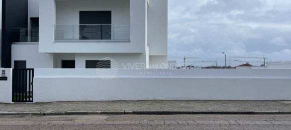 4 Schlafzimmer Haus in Corroios, Portugal, Nr. 123679 29